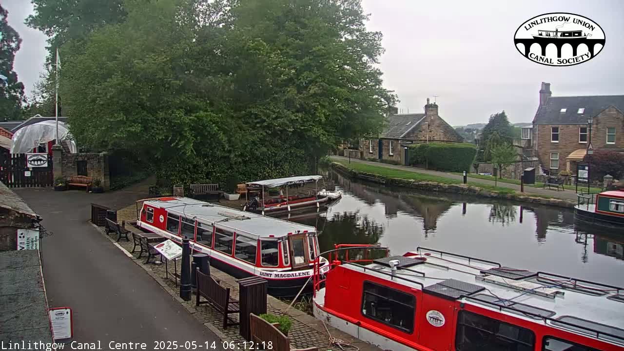 Linlithgow Union Canal Centre Live Cam - Linlithgow, West Lothian, Scotland, United Kingdom