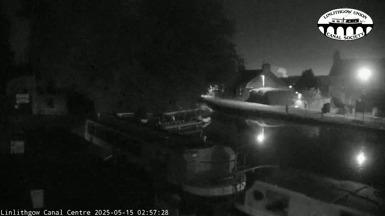 Linlithgow Union Canal Centre Live Cam - Linlithgow, West Lothian, Scotland, United Kingdom