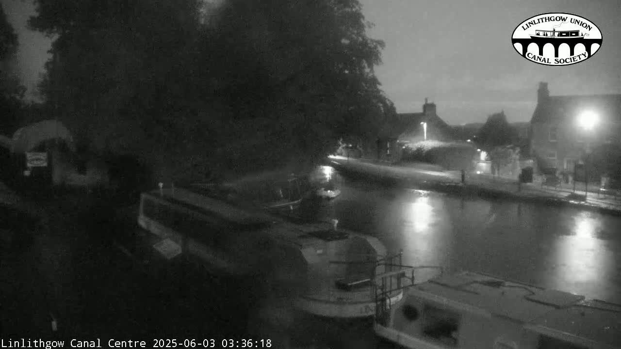 Linlithgow Union Canal Centre Live Cam - Linlithgow, West Lothian, Scotland, United Kingdom
