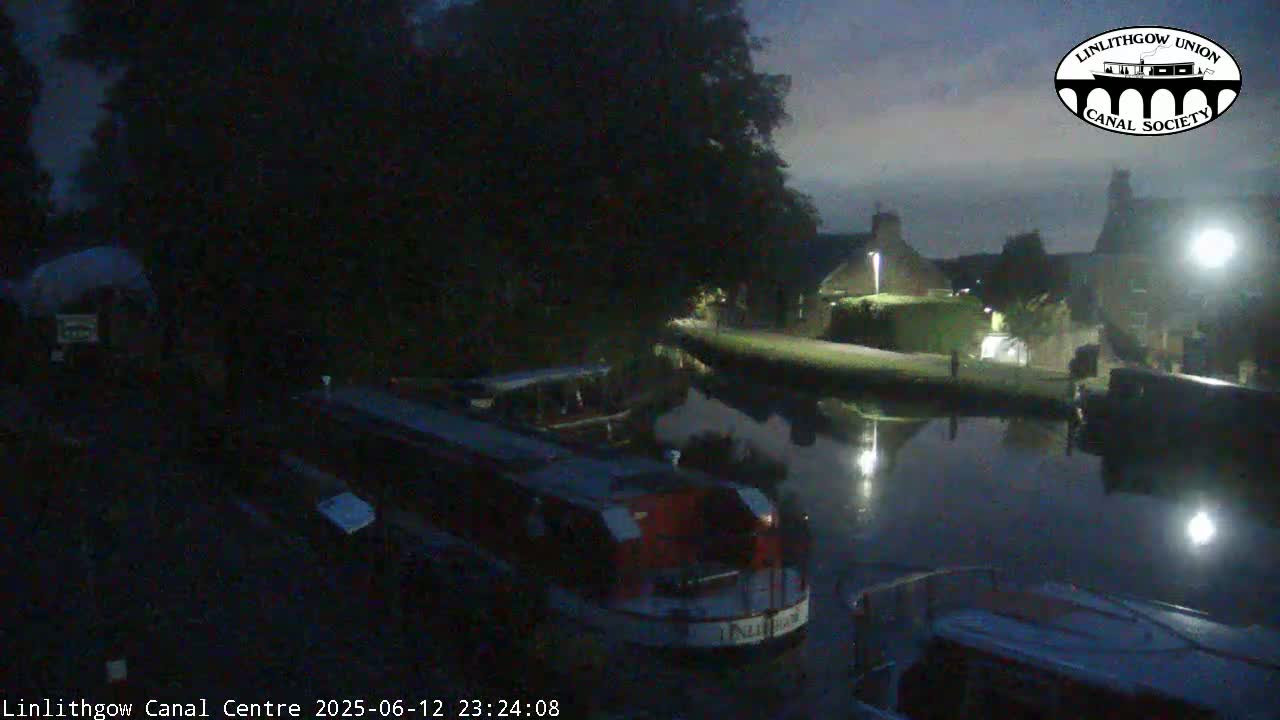 Linlithgow Union Canal Centre Live Cam - Linlithgow, West Lothian, Scotland, United Kingdom