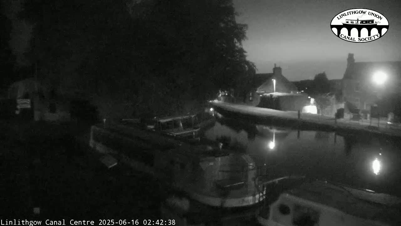 Linlithgow Union Canal Centre Live Cam - Linlithgow, West Lothian, Scotland, United Kingdom