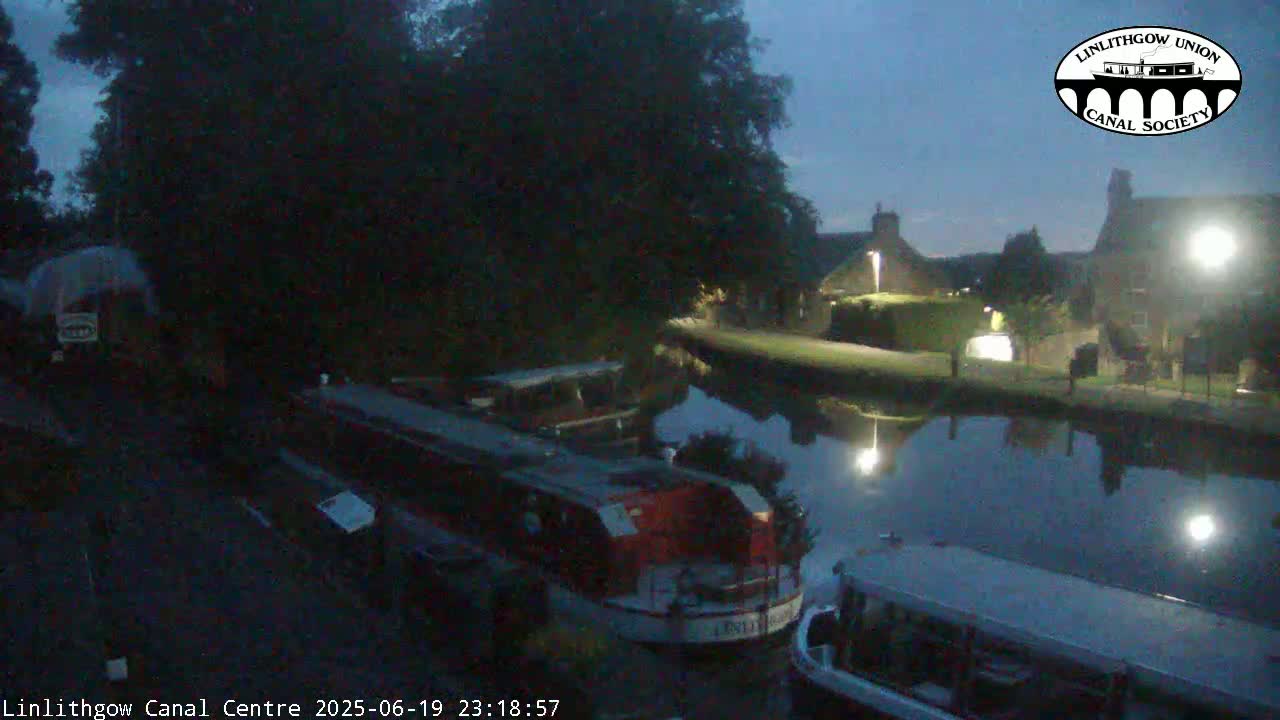 Linlithgow Union Canal Centre Live Cam - Linlithgow, West Lothian, Scotland, United Kingdom
