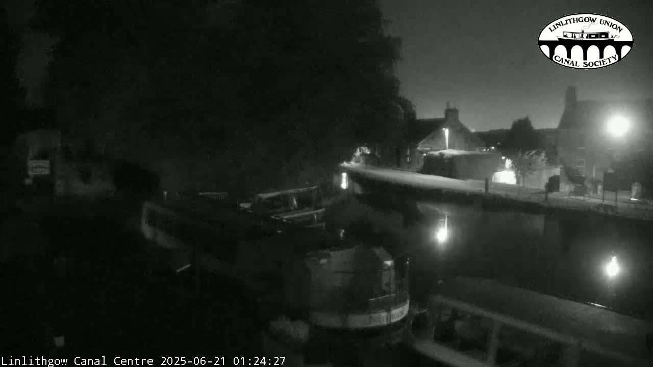 Linlithgow Union Canal Centre Live Cam - Linlithgow, West Lothian, Scotland, United Kingdom