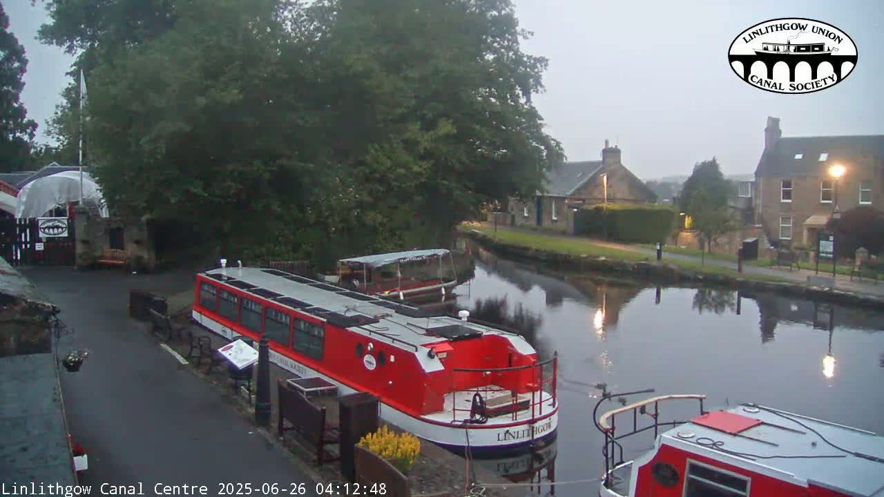 Linlithgow Union Canal Centre Live Cam - Linlithgow, West Lothian, Scotland, United Kingdom