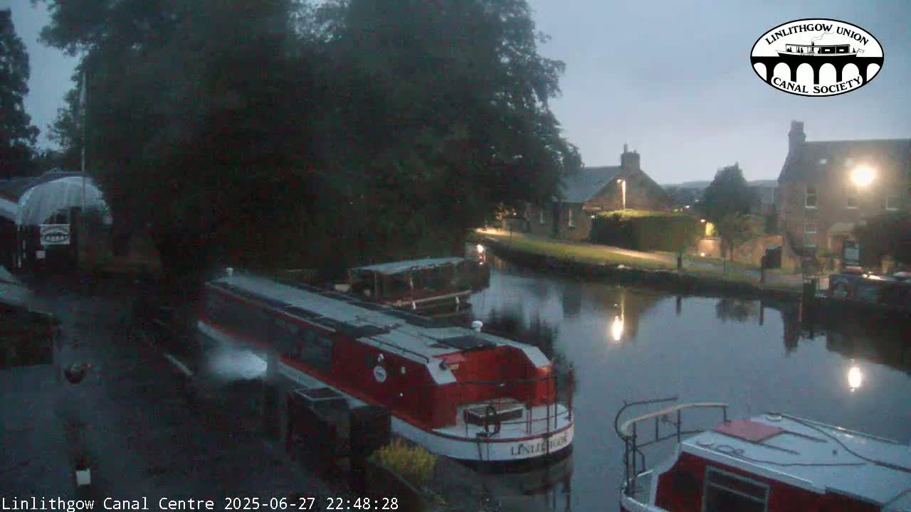 Linlithgow Union Canal Centre Live Cam - Linlithgow, West Lothian, Scotland, United Kingdom