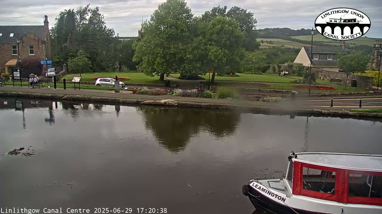 Linlithgow Union Canal Centre Live Cam - Linlithgow, West Lothian, Scotland, United Kingdom