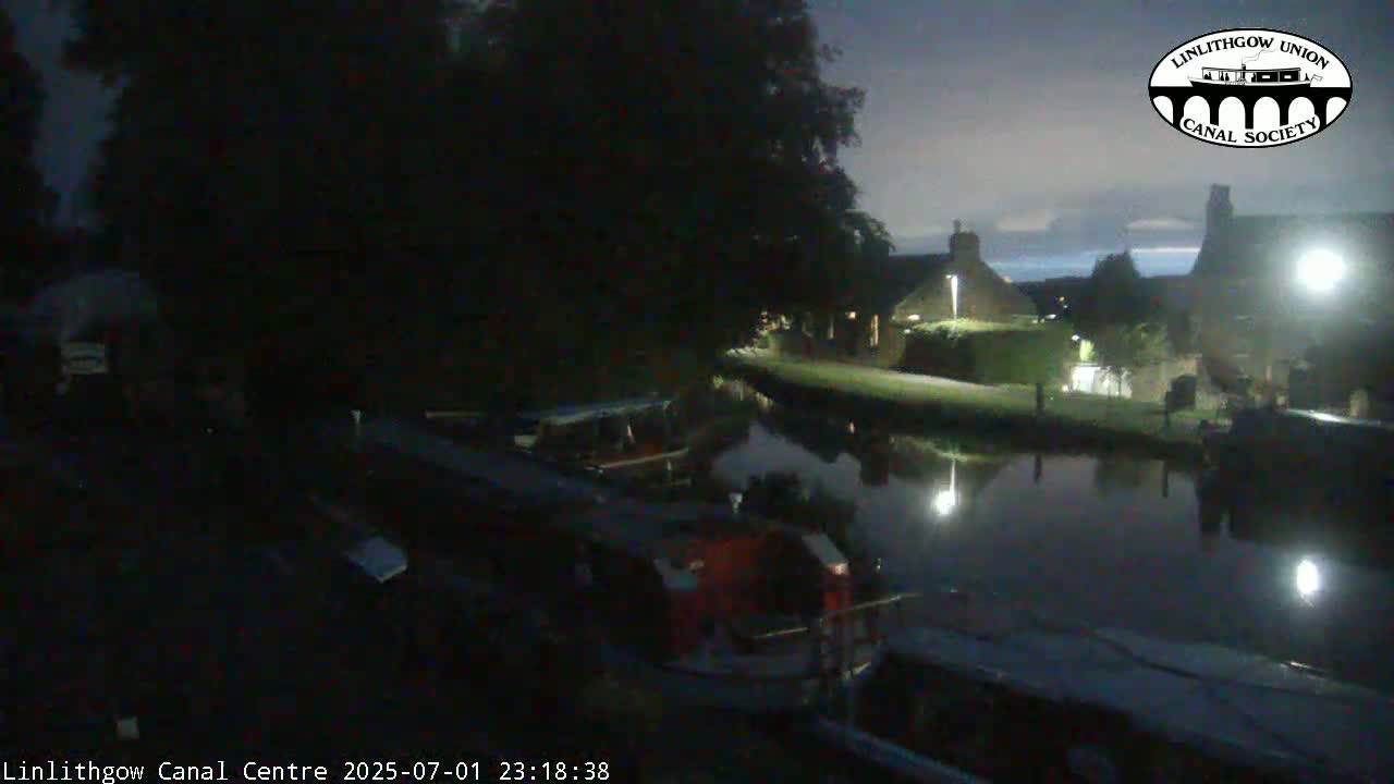 Linlithgow Union Canal Centre Live Cam - Linlithgow, West Lothian, Scotland, United Kingdom