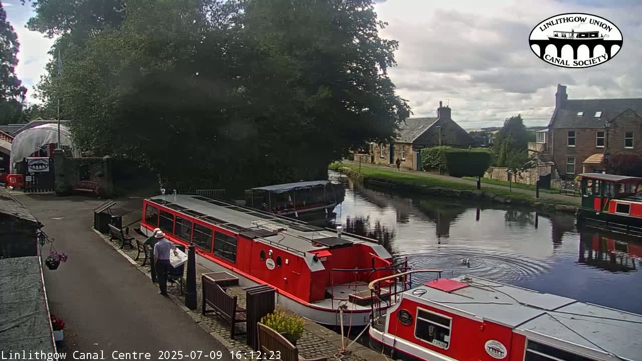 Linlithgow Union Canal Centre Live Cam - Linlithgow, West Lothian, Scotland, United Kingdom