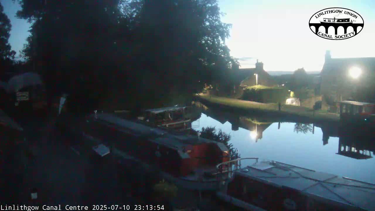 Linlithgow Union Canal Centre Live Cam - Linlithgow, West Lothian, Scotland, United Kingdom