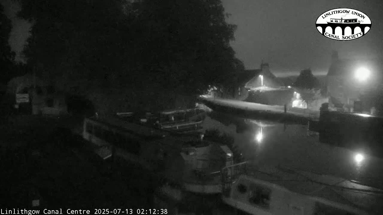Linlithgow Union Canal Centre Live Cam - Linlithgow, West Lothian, Scotland, United Kingdom