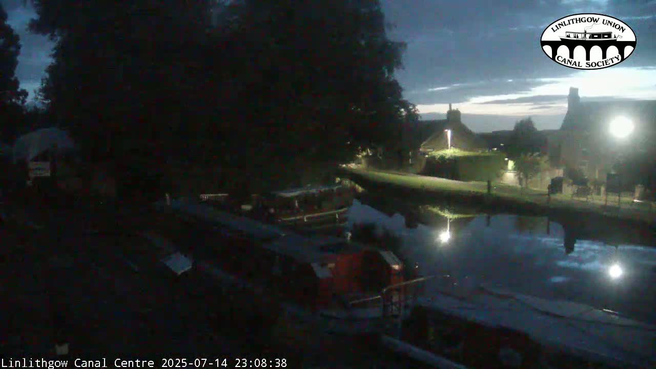 Linlithgow Union Canal Centre Live Cam - Linlithgow, West Lothian, Scotland, United Kingdom