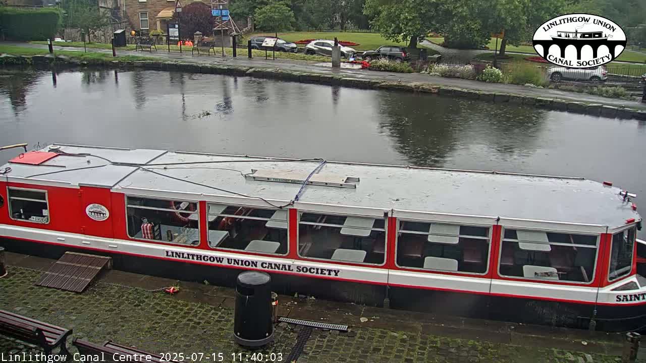 Linlithgow Union Canal Centre Live Cam - Linlithgow, West Lothian, Scotland, United Kingdom