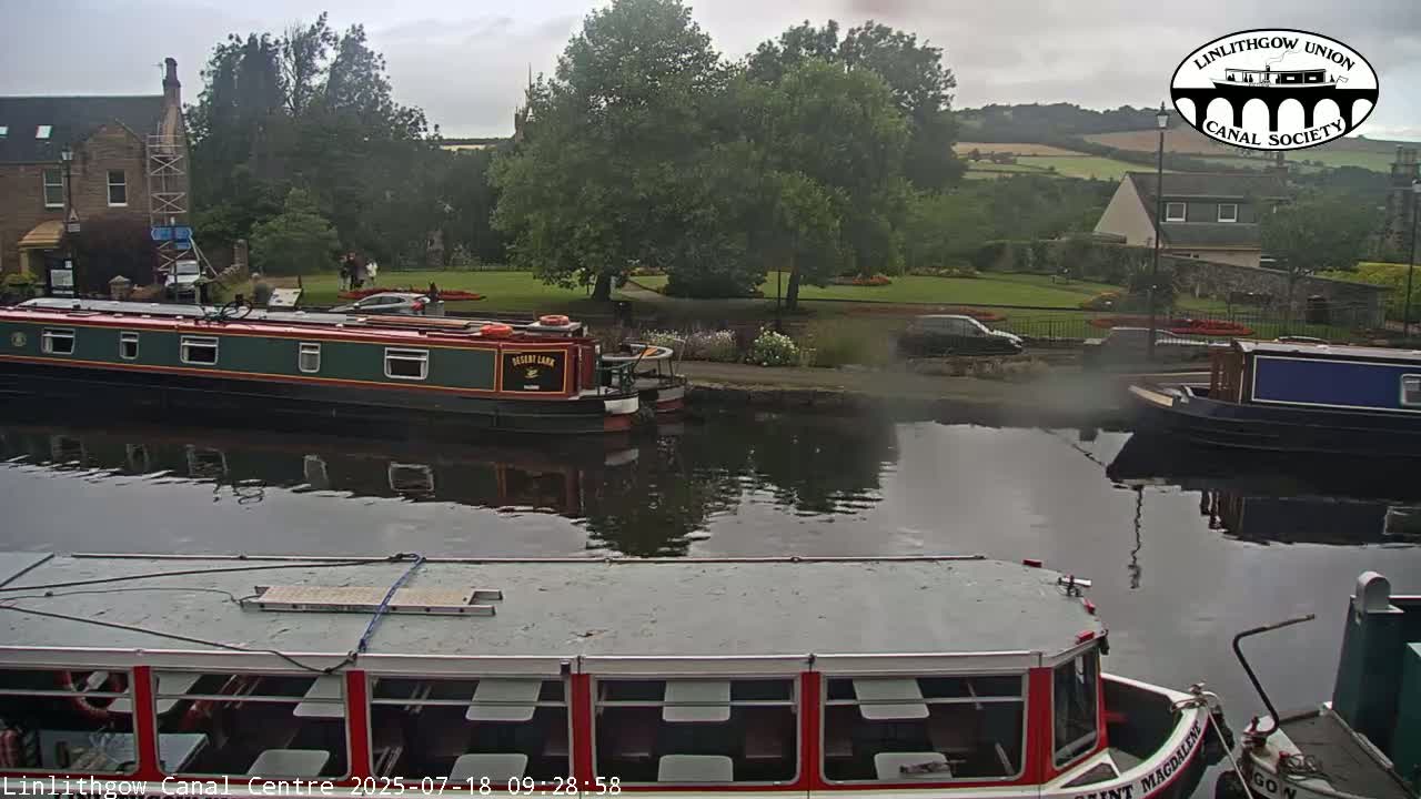 Linlithgow Union Canal Centre Live Cam - Linlithgow, West Lothian, Scotland, United Kingdom