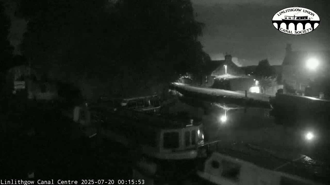 Linlithgow Union Canal Centre Live Cam - Linlithgow, West Lothian, Scotland, United Kingdom
