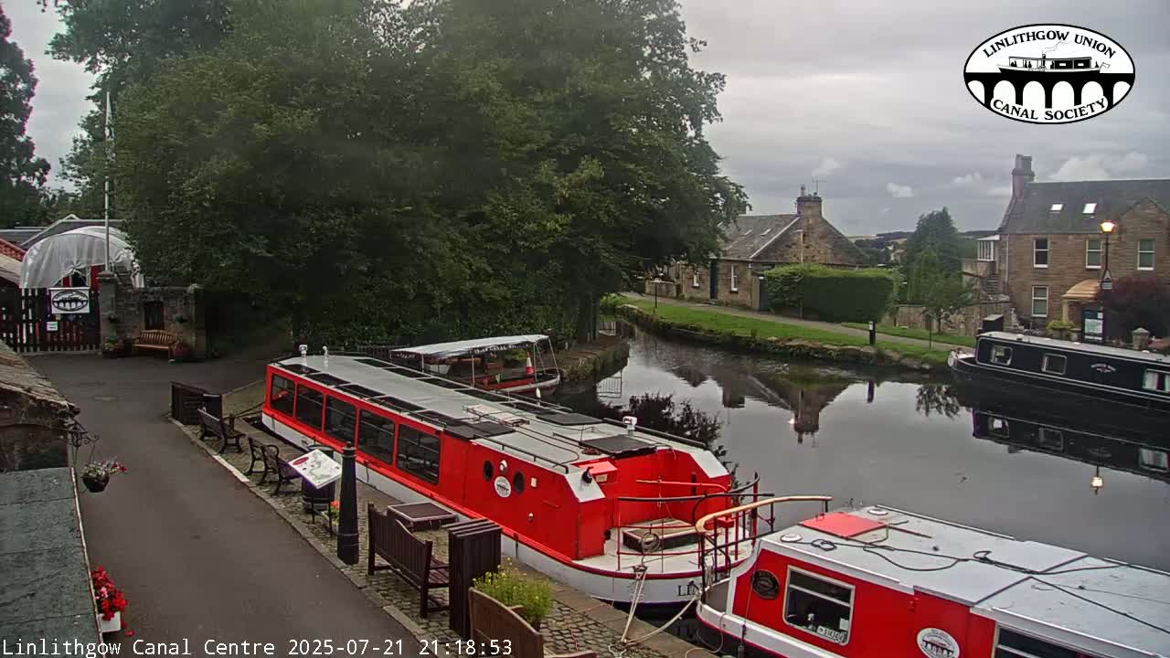 Linlithgow Union Canal Centre Live Cam - Linlithgow, West Lothian, Scotland, United Kingdom