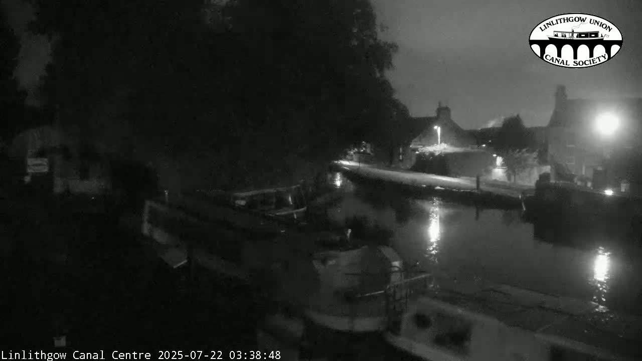 Linlithgow Union Canal Centre Live Cam - Linlithgow, West Lothian, Scotland, United Kingdom
