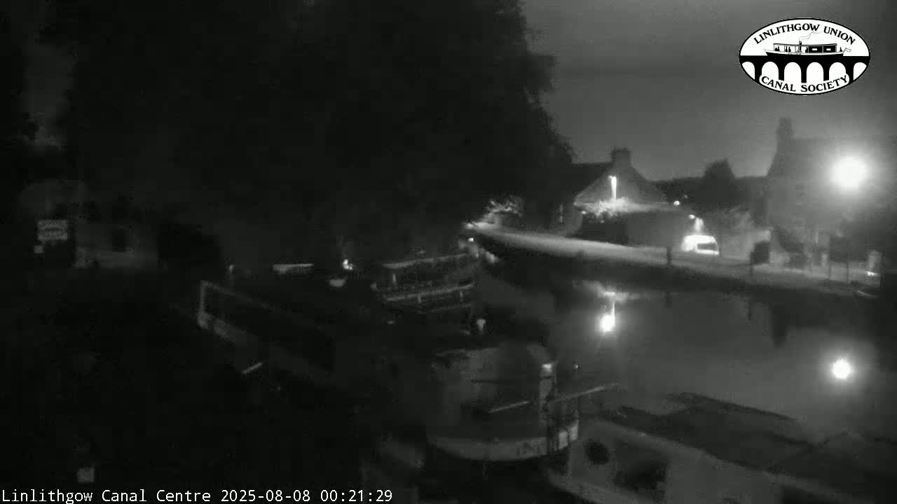 Linlithgow Union Canal Centre Live Cam - Linlithgow, West Lothian, Scotland, United Kingdom