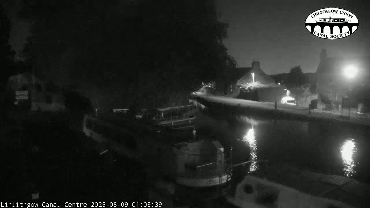 Linlithgow Union Canal Centre Live Cam - Linlithgow, West Lothian, Scotland, United Kingdom