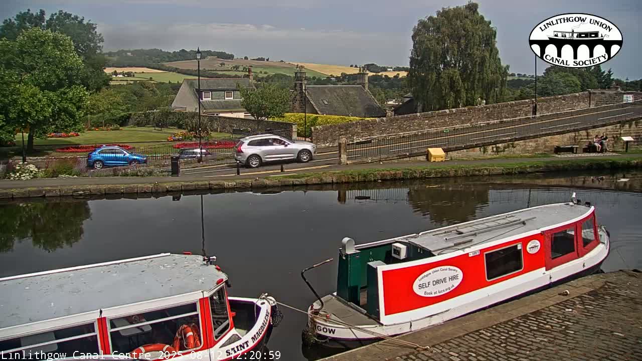 Linlithgow Union Canal Centre Live Cam - Linlithgow, West Lothian, Scotland, United Kingdom