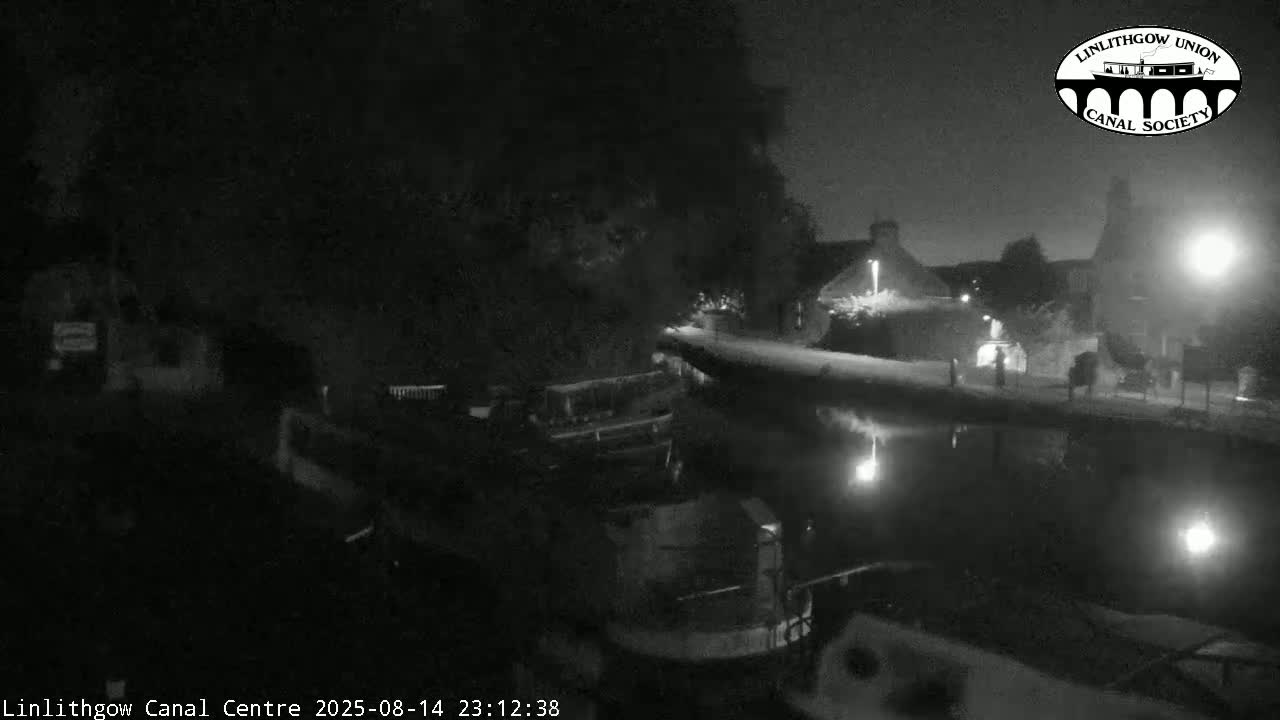 Linlithgow Union Canal Centre Live Cam - Linlithgow, West Lothian, Scotland, United Kingdom