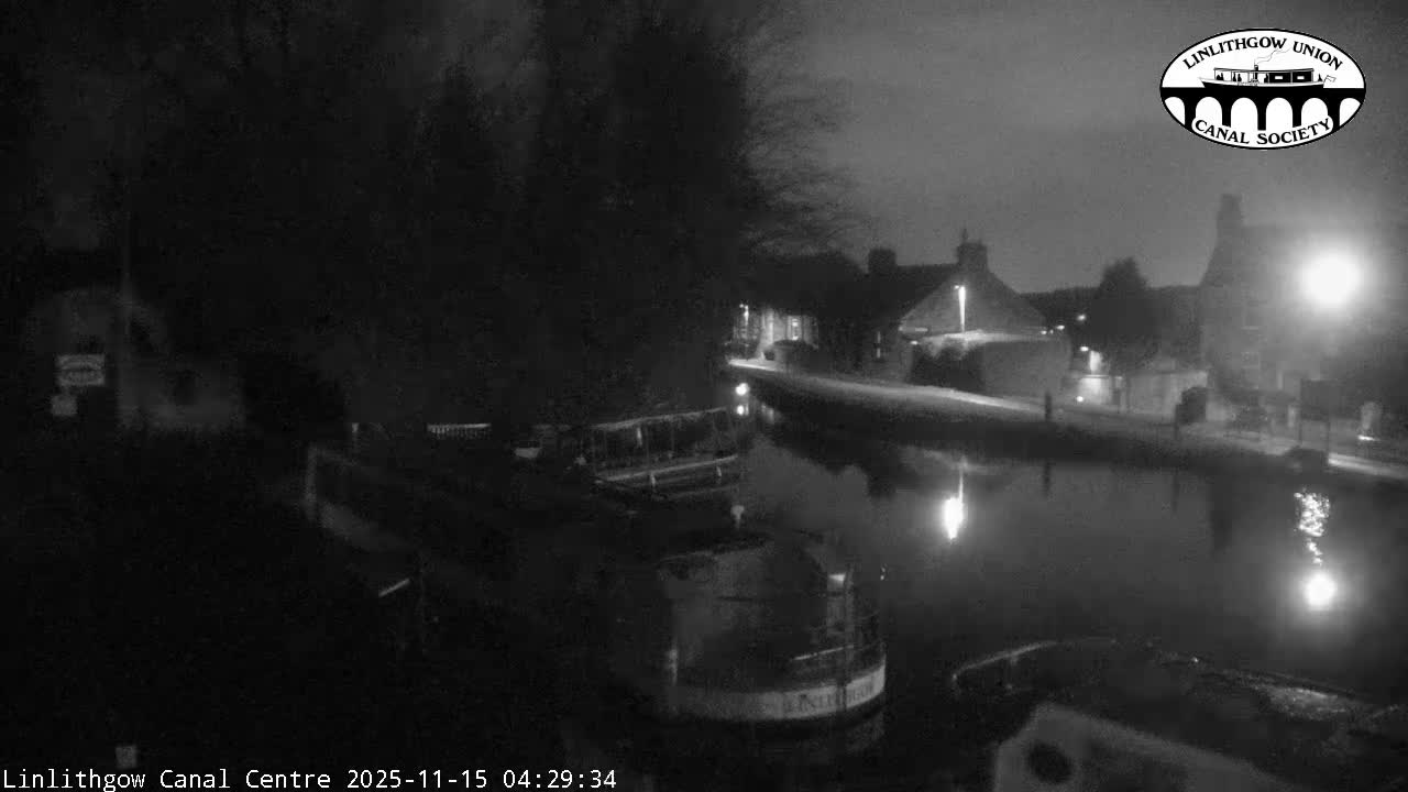 Linlithgow Union Canal Centre Live Cam - Linlithgow, West Lothian, Scotland, United Kingdom