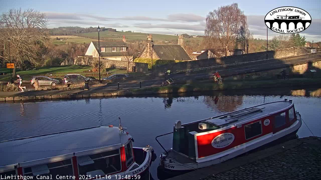 Linlithgow Union Canal Centre Live Cam - Linlithgow, West Lothian, Scotland, United Kingdom