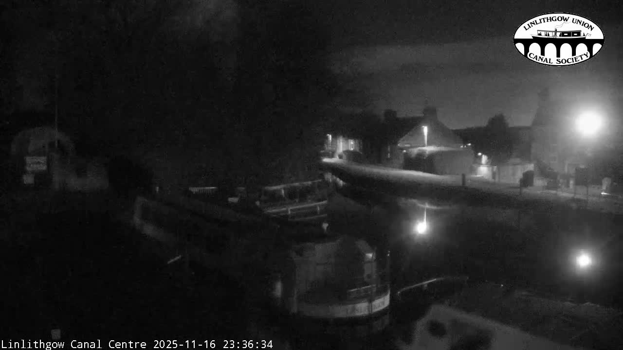 Linlithgow Union Canal Centre Live Cam - Linlithgow, West Lothian, Scotland, United Kingdom
