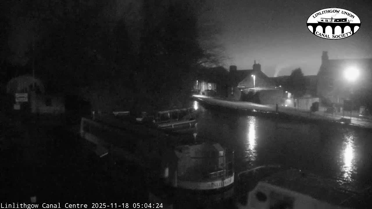 Linlithgow Union Canal Centre Live Cam - Linlithgow, West Lothian, Scotland, United Kingdom