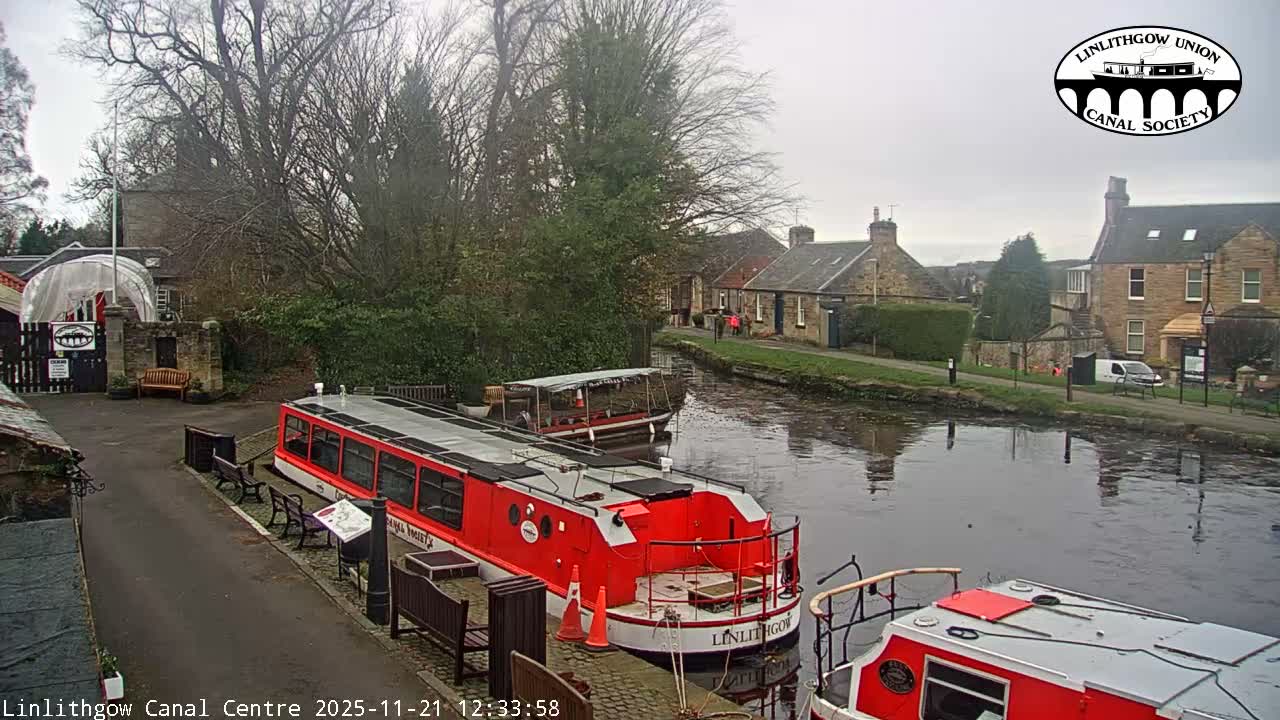 Linlithgow Union Canal Centre Live Cam - Linlithgow, West Lothian, Scotland, United Kingdom