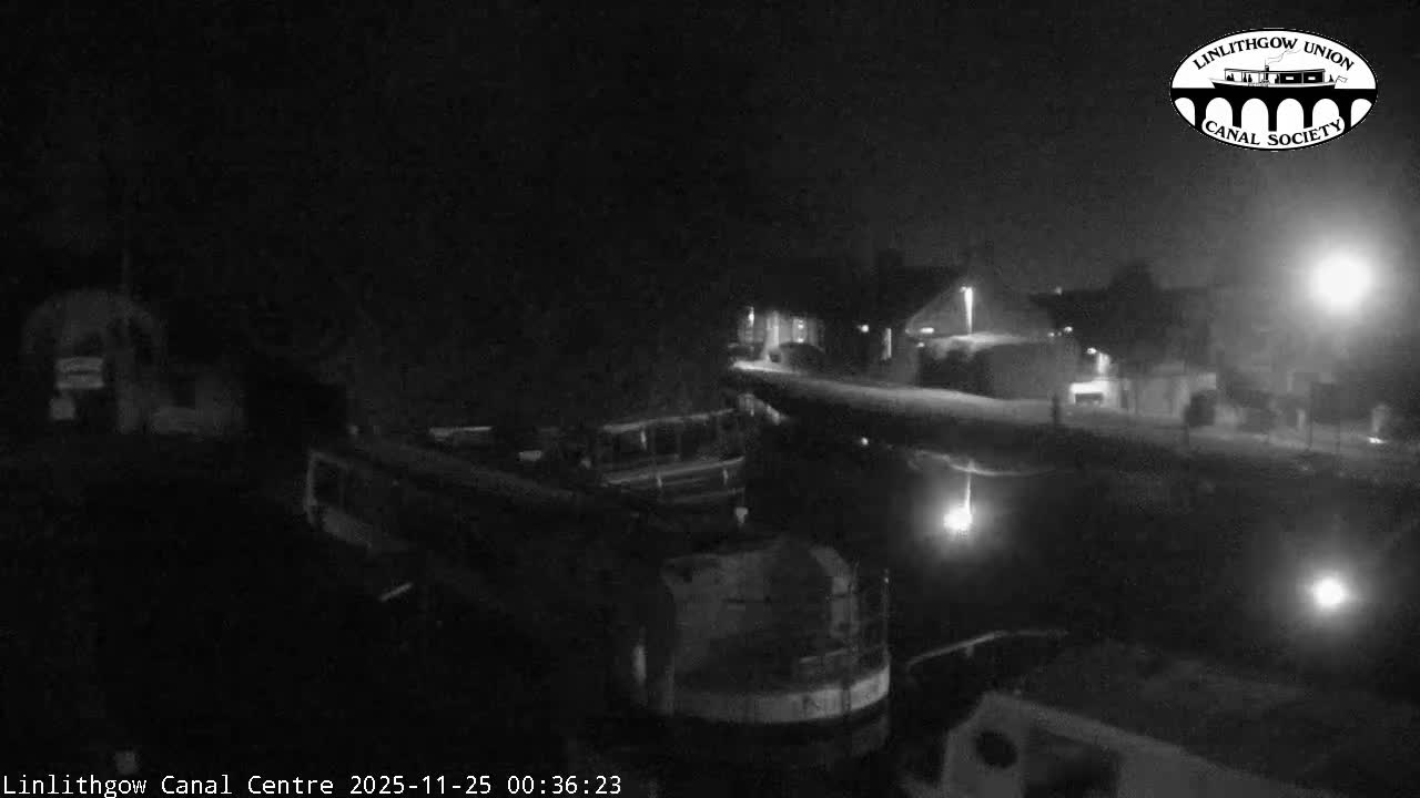 Linlithgow Union Canal Centre Live Cam - Linlithgow, West Lothian, Scotland, United Kingdom