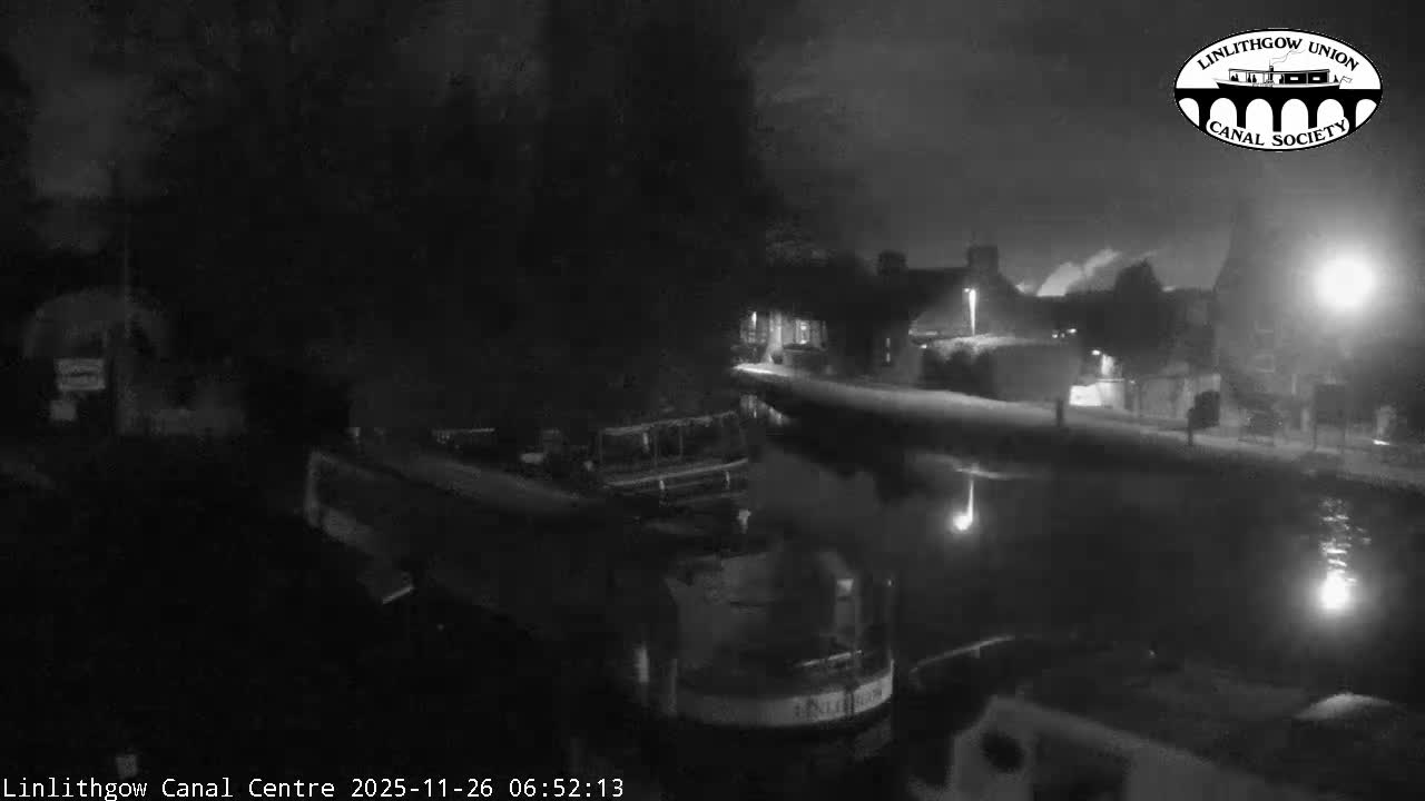 Linlithgow Union Canal Centre Live Cam - Linlithgow, West Lothian, Scotland, United Kingdom