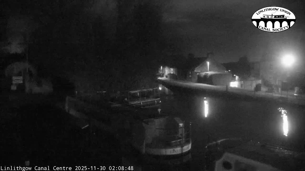 Linlithgow Union Canal Centre Live Cam - Linlithgow, West Lothian, Scotland, United Kingdom