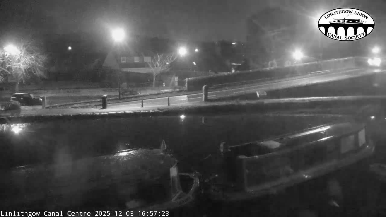 Linlithgow Union Canal Centre Live Cam - Linlithgow, West Lothian, Scotland, United Kingdom