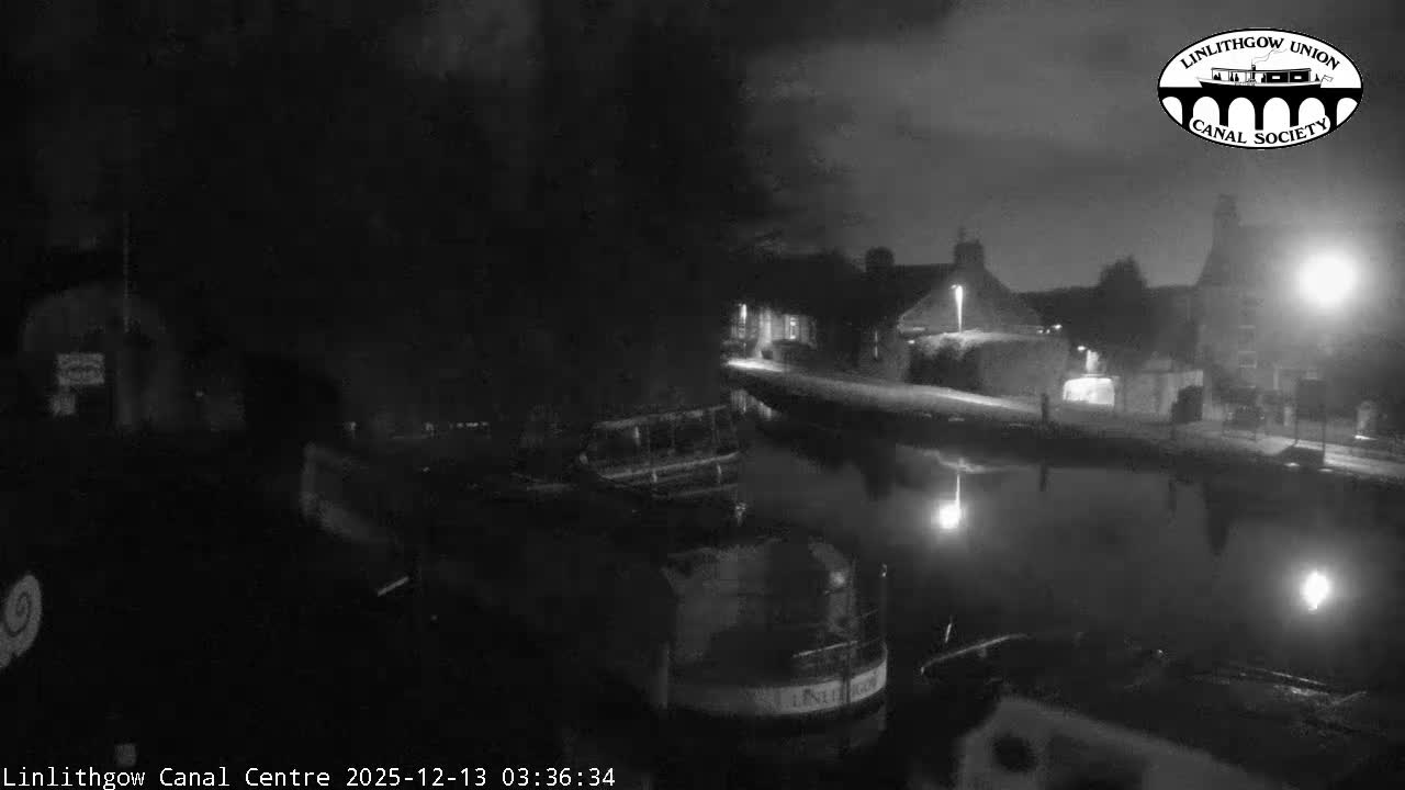 Linlithgow Union Canal Centre Live Cam - Linlithgow, West Lothian, Scotland, United Kingdom