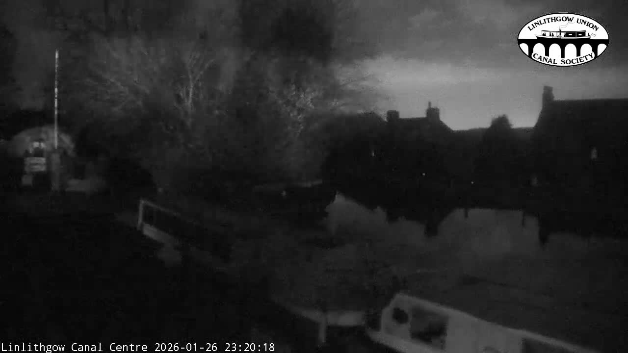 Linlithgow Union Canal Centre Live Cam - Linlithgow, West Lothian, Scotland, United Kingdom