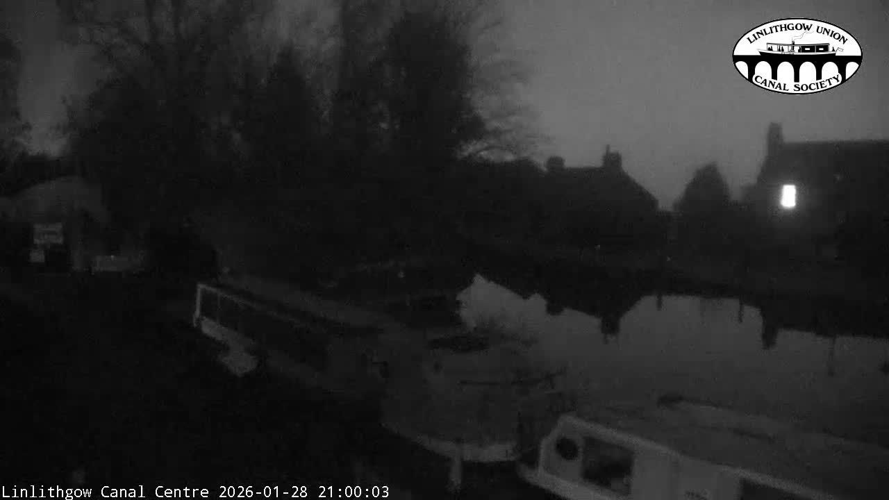 Linlithgow Union Canal Centre Live Cam - Linlithgow, West Lothian, Scotland, United Kingdom