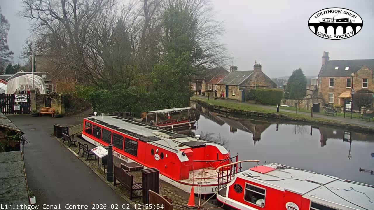 Linlithgow Union Canal Centre Live Cam - Linlithgow, West Lothian, Scotland, United Kingdom