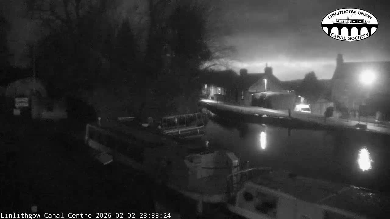 Linlithgow Union Canal Centre Live Cam - Linlithgow, West Lothian, Scotland, United Kingdom