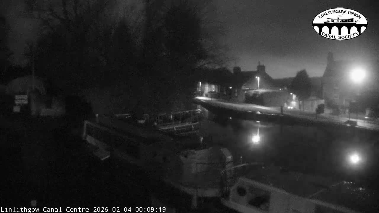Linlithgow Union Canal Centre Live Cam - Linlithgow, West Lothian, Scotland, United Kingdom