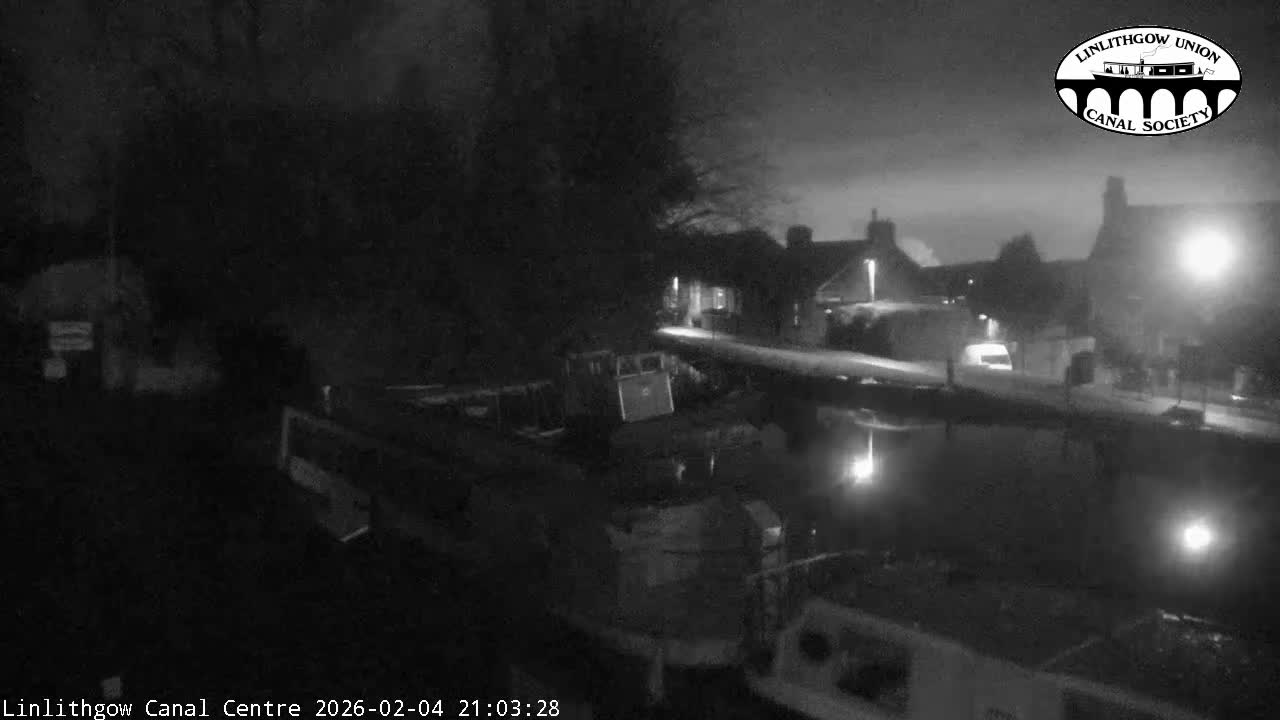 Linlithgow Union Canal Centre Live Cam - Linlithgow, West Lothian, Scotland, United Kingdom