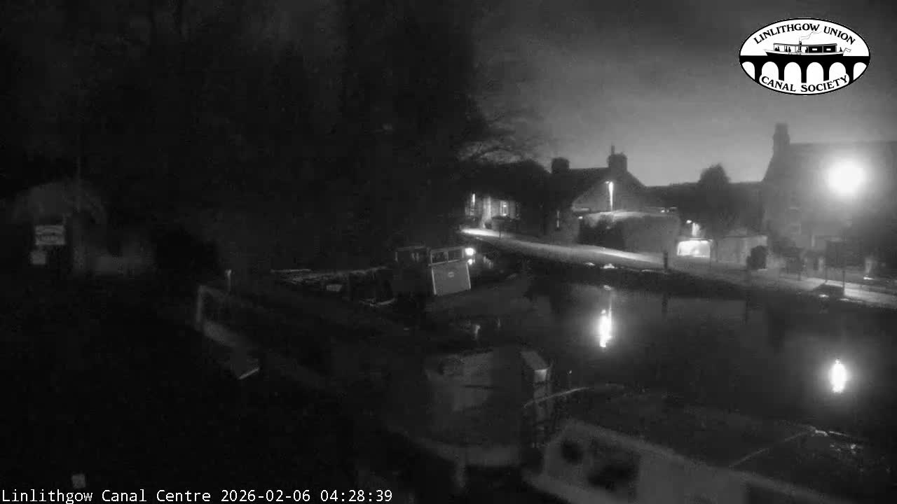 Linlithgow Union Canal Centre Live Cam - Linlithgow, West Lothian, Scotland, United Kingdom