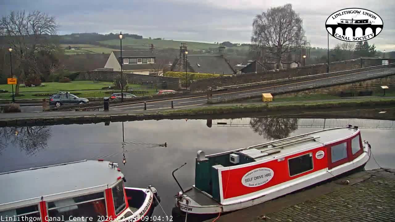 Linlithgow Union Canal Centre Live Cam - Linlithgow, West Lothian, Scotland, United Kingdom