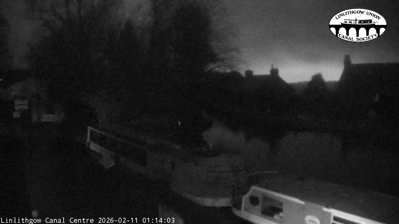 Linlithgow Union Canal Centre Live Cam - Linlithgow, West Lothian, Scotland, United Kingdom