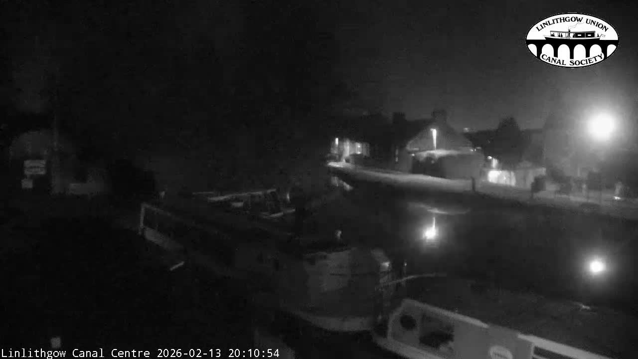 Linlithgow Union Canal Centre Live Cam - Linlithgow, West Lothian, Scotland, United Kingdom