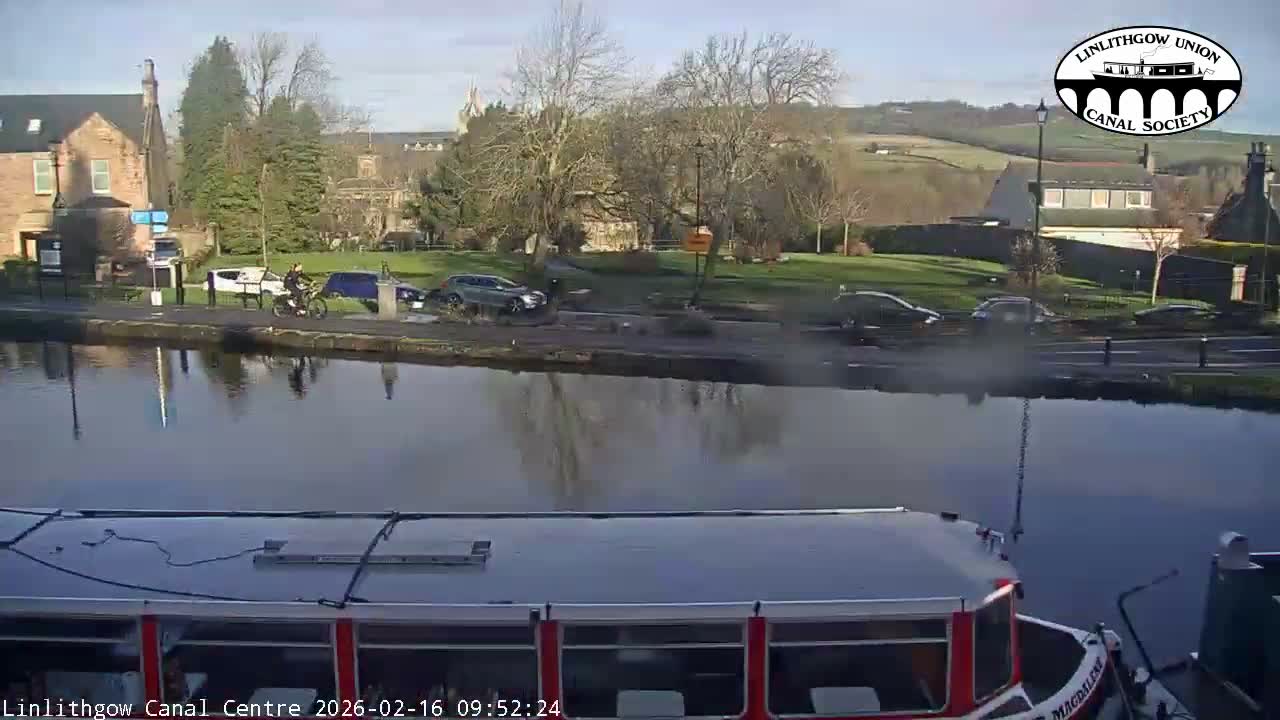 Linlithgow Union Canal Centre Live Cam - Linlithgow, West Lothian, Scotland, United Kingdom