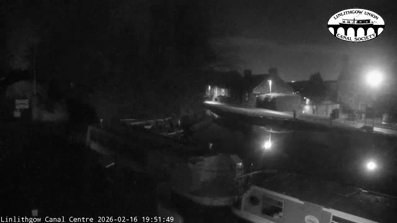 Linlithgow Union Canal Centre Live Cam - Linlithgow, West Lothian, Scotland, United Kingdom