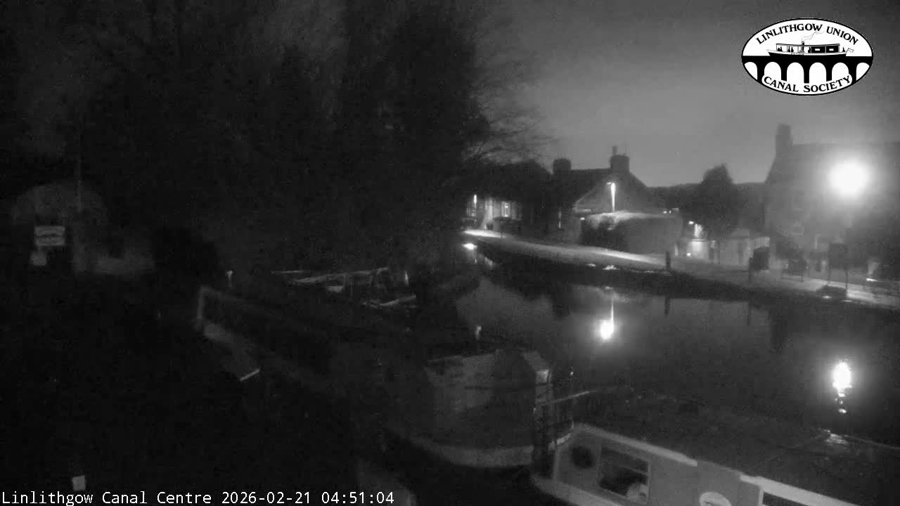 Linlithgow Union Canal Centre Live Cam - Linlithgow, West Lothian, Scotland, United Kingdom