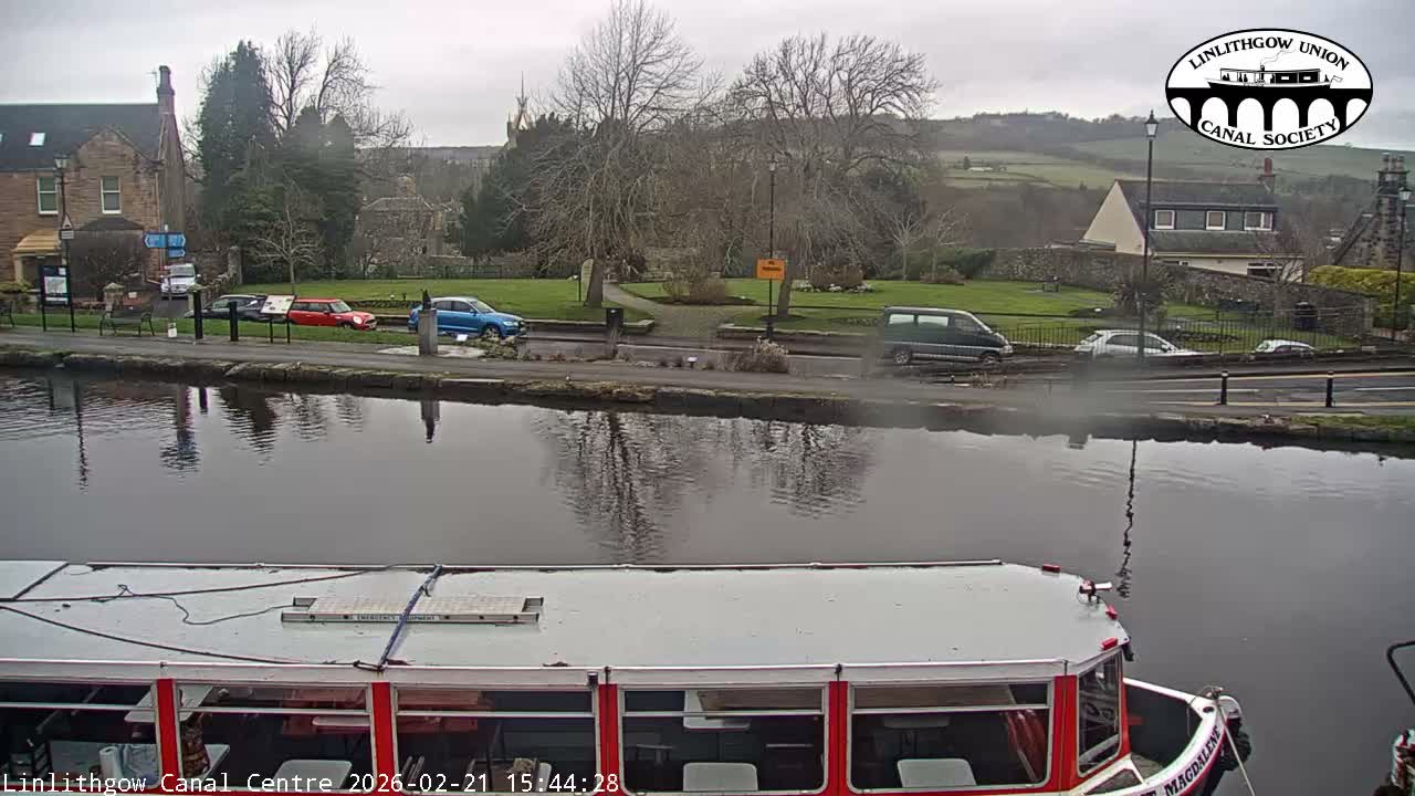 Linlithgow Union Canal Centre Live Cam - Linlithgow, West Lothian, Scotland, United Kingdom