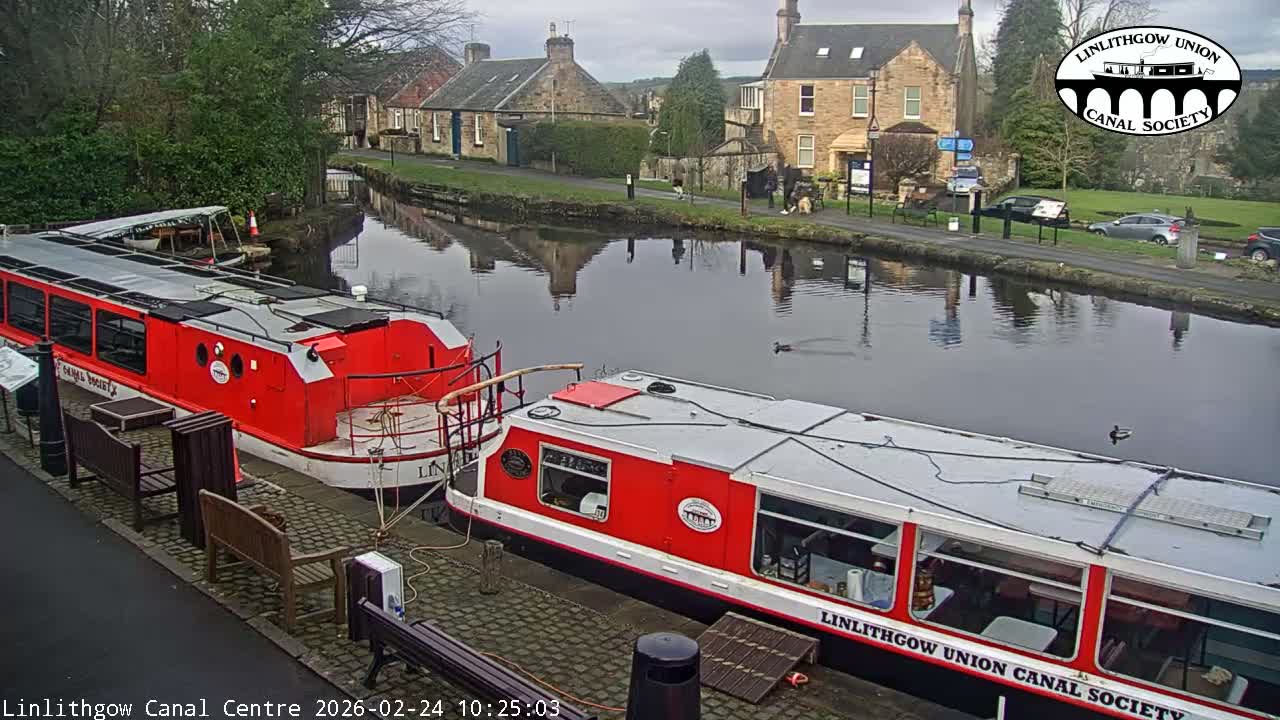 Linlithgow Union Canal Centre Live Cam - Linlithgow, West Lothian, Scotland, United Kingdom