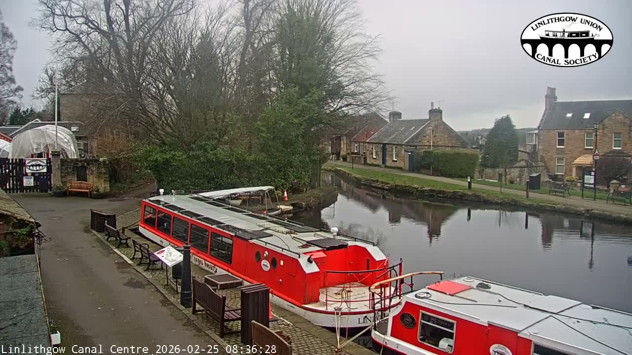 Linlithgow Union Canal Centre Live Cam - Linlithgow, West Lothian, Scotland, United Kingdom